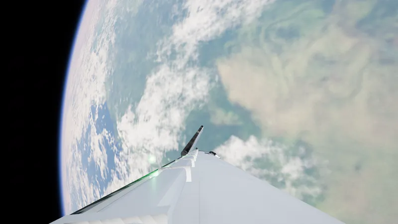 Die wolkenbedeckte Erdoberfläche und ihr gekrümmter blauer Rand, aus einer Kamera am Rumpf des LIFTONAUT-Schiffs im niedrigen Orbit gesehen